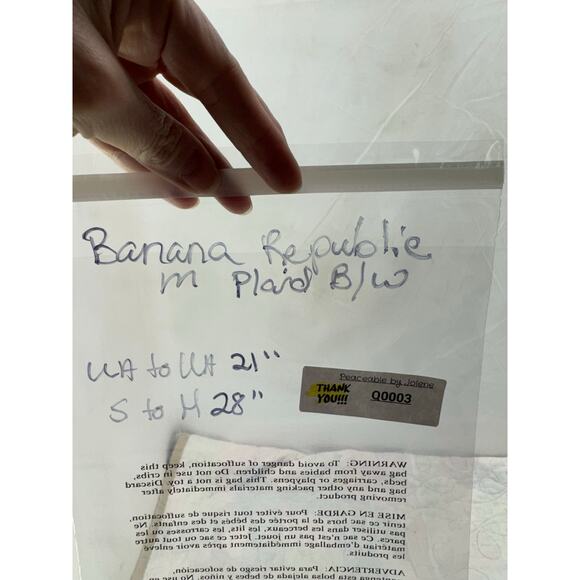 Banana Republic women’s M button up blouse - Picture 8 of 8